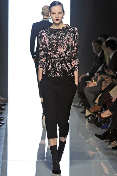 Look 22